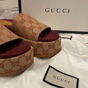Authentic Gucci Canvas GG Monogram Angelina Platform Slide SandalsBeige Ruggine